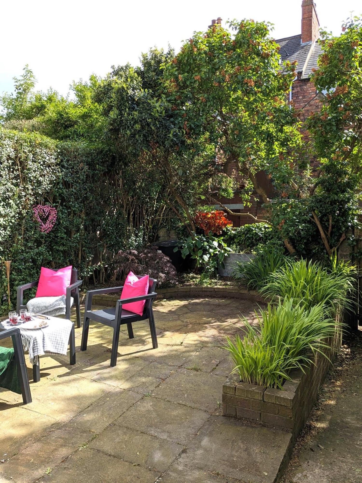 Heart Of Belfast With Private Garden Villa Exteriör bild